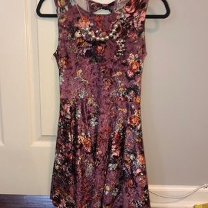Girls dress